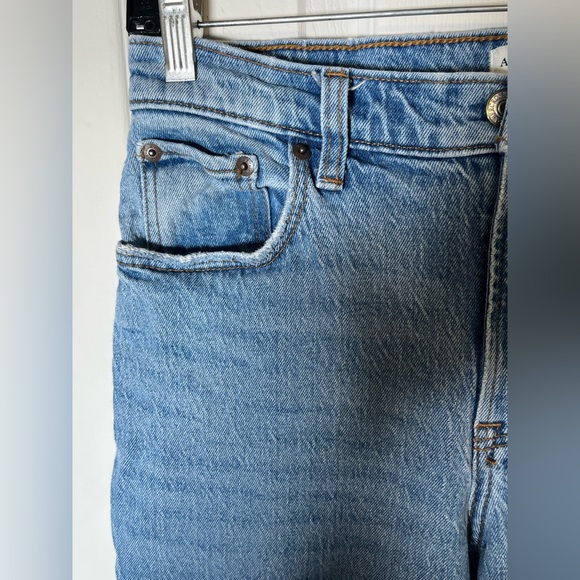 Abercrombie & Fitch Curve Love Mid Rise Straight Jeans - Light Wash Denim SZ 29 - Picture 3 of 15